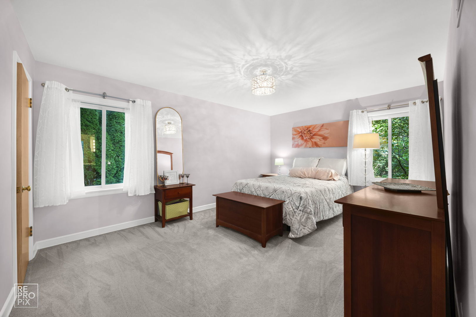 6872 North Loron Avenue Chicago, IL 60646 - Photo 7 of 25 a bed room with a bed and a window