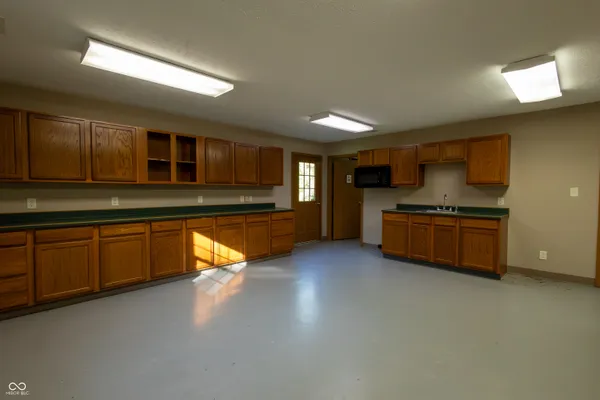 $1,250,000 | 5325 Highway 59, Brazil, IN 47834