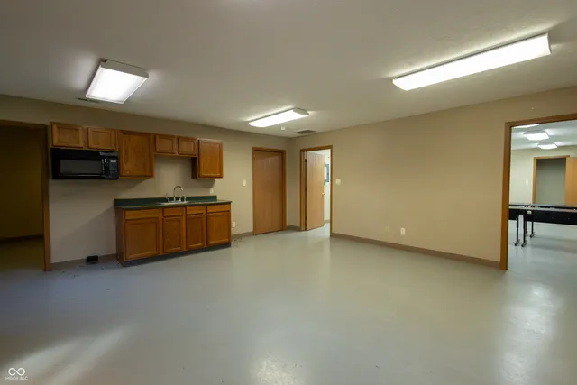 $1,400,000 | 5325 Highway 59, Brazil, IN 47834