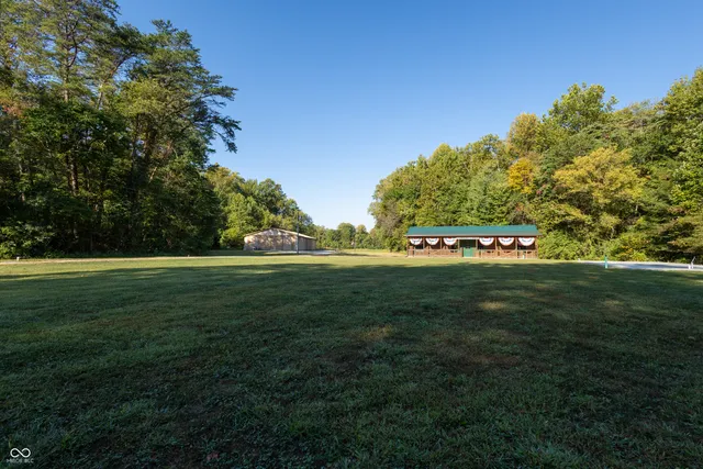 $1,400,000 | 5325 Highway 59, Brazil, IN 47834