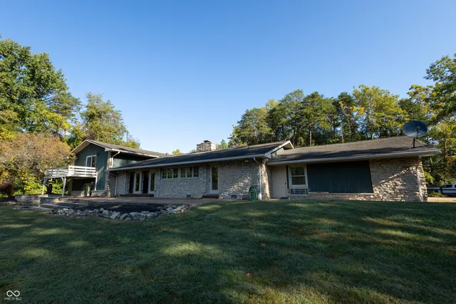 $1,400,000 | 5325 Highway 59, Brazil, IN 47834