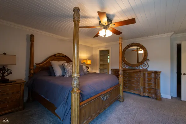 $1,250,000 | 5325 Highway 59, Brazil, IN 47834