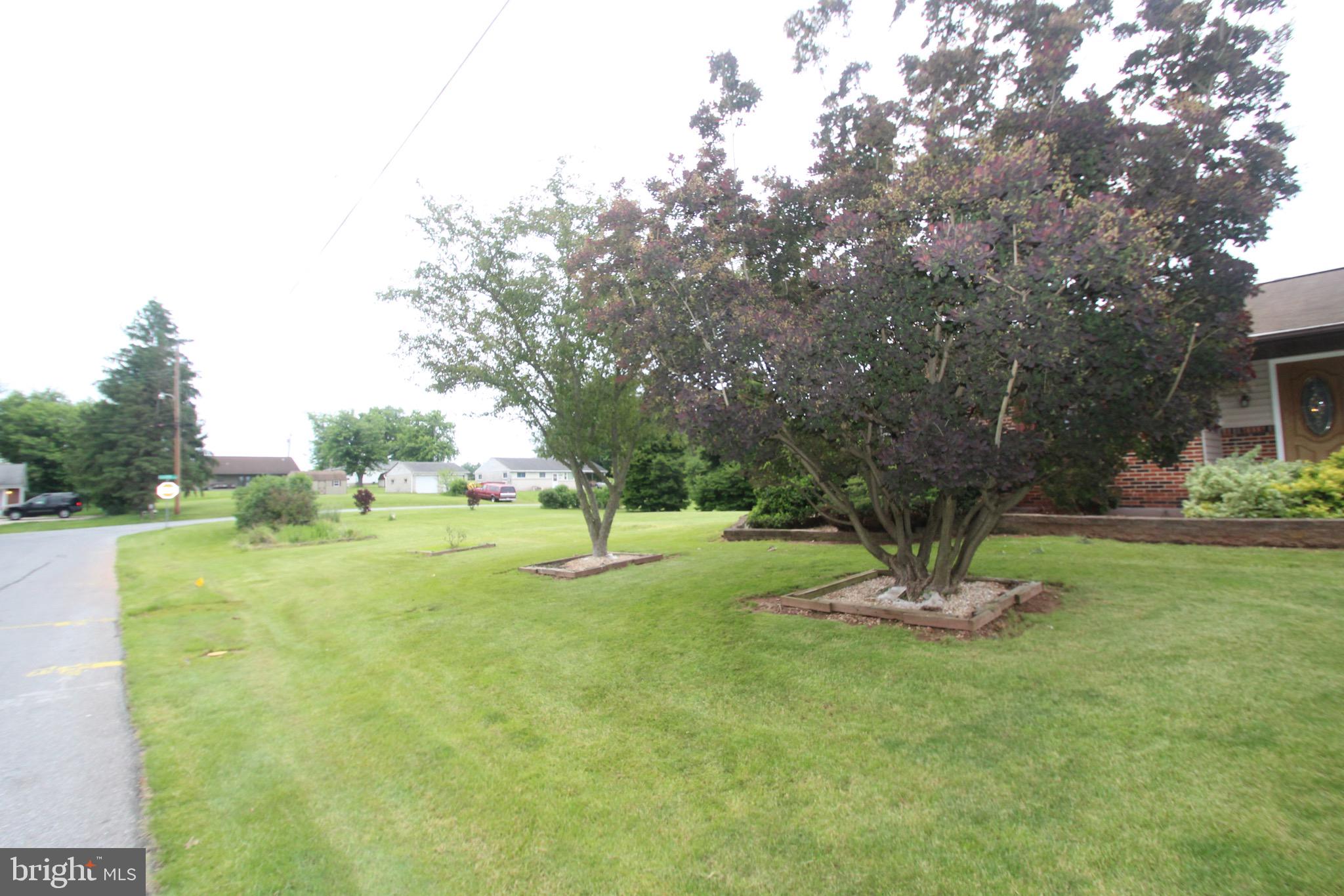 977 Thistle Road Elizabethtown, PA 17022 - Photo 4 of 12 Gallery Image 4