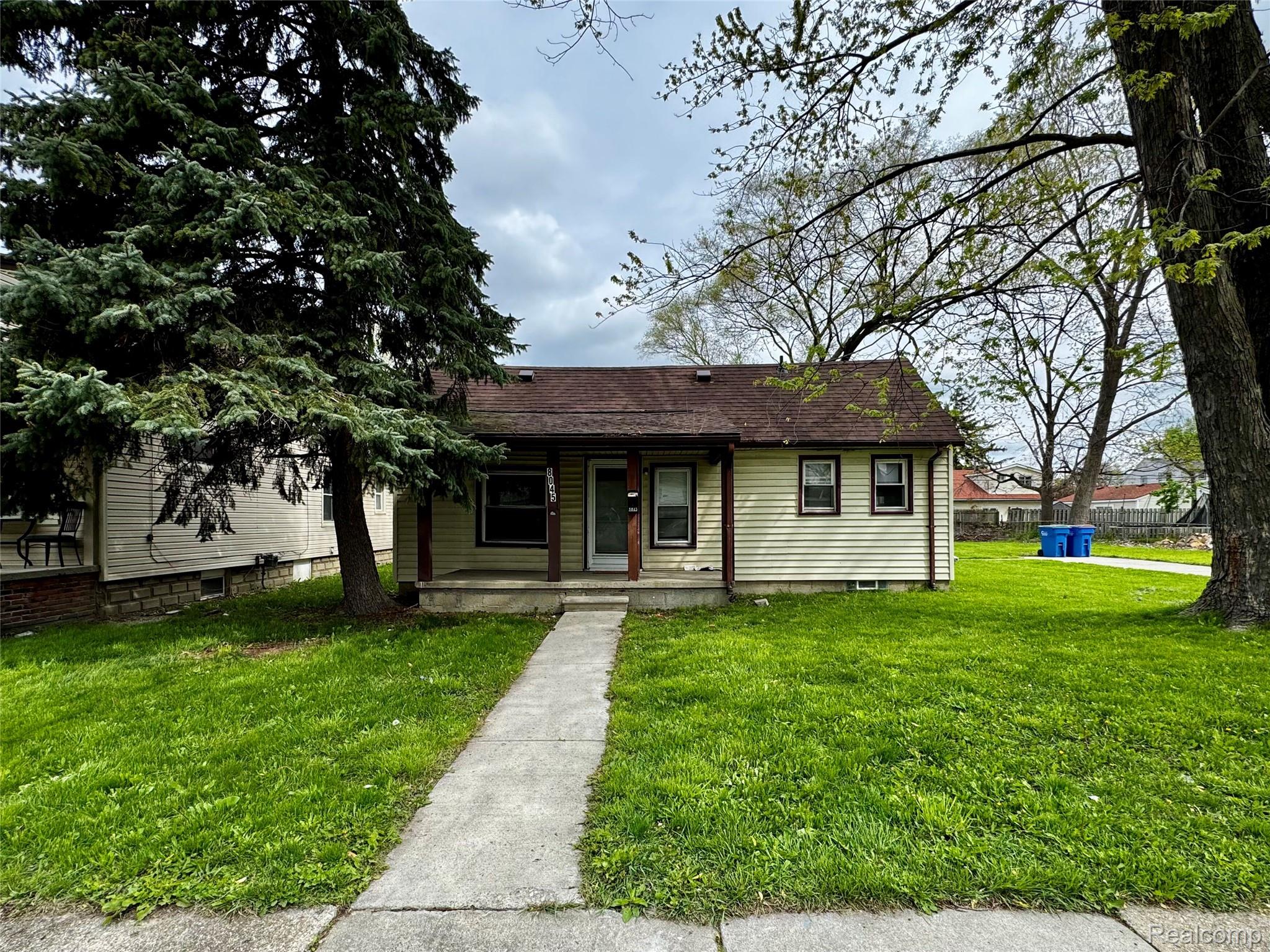8045 Cadillac Avenue Warren, MI 48089 - Photo 1 of 21 IMG_0474.jpeg