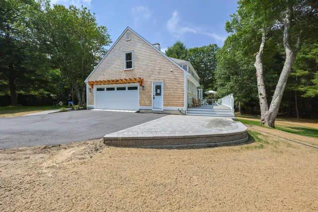 $1,299,000 | 7 Highfield Drive, Sandwich, MA 02563
