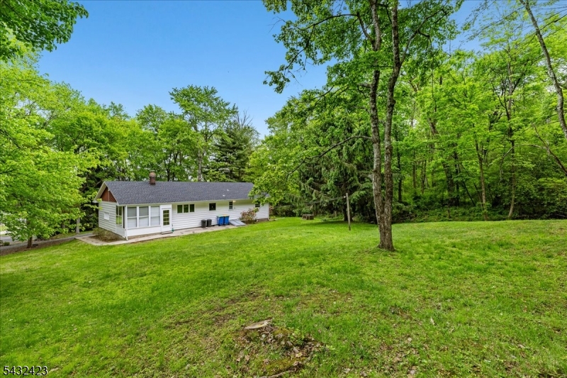 111 East Mountain Road Hillsborough, NJ 08844 - Photo 23 of 25