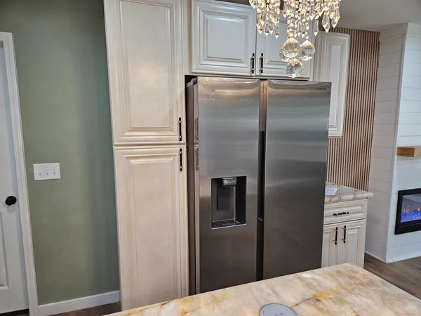 $179,900 | 203 Dorris Drive, Metropolis, IL 62960