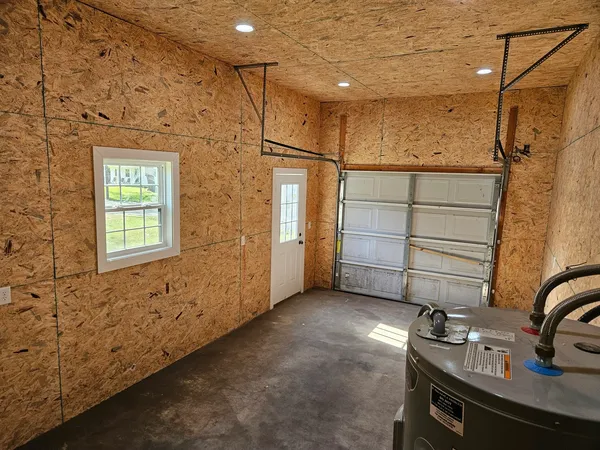 $179,900 | 203 Dorris Drive, Metropolis, IL 62960