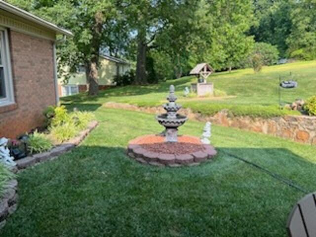 307 Sherwood Circle Ridgeway, VA 24148 - Photo 6 of 23 6
