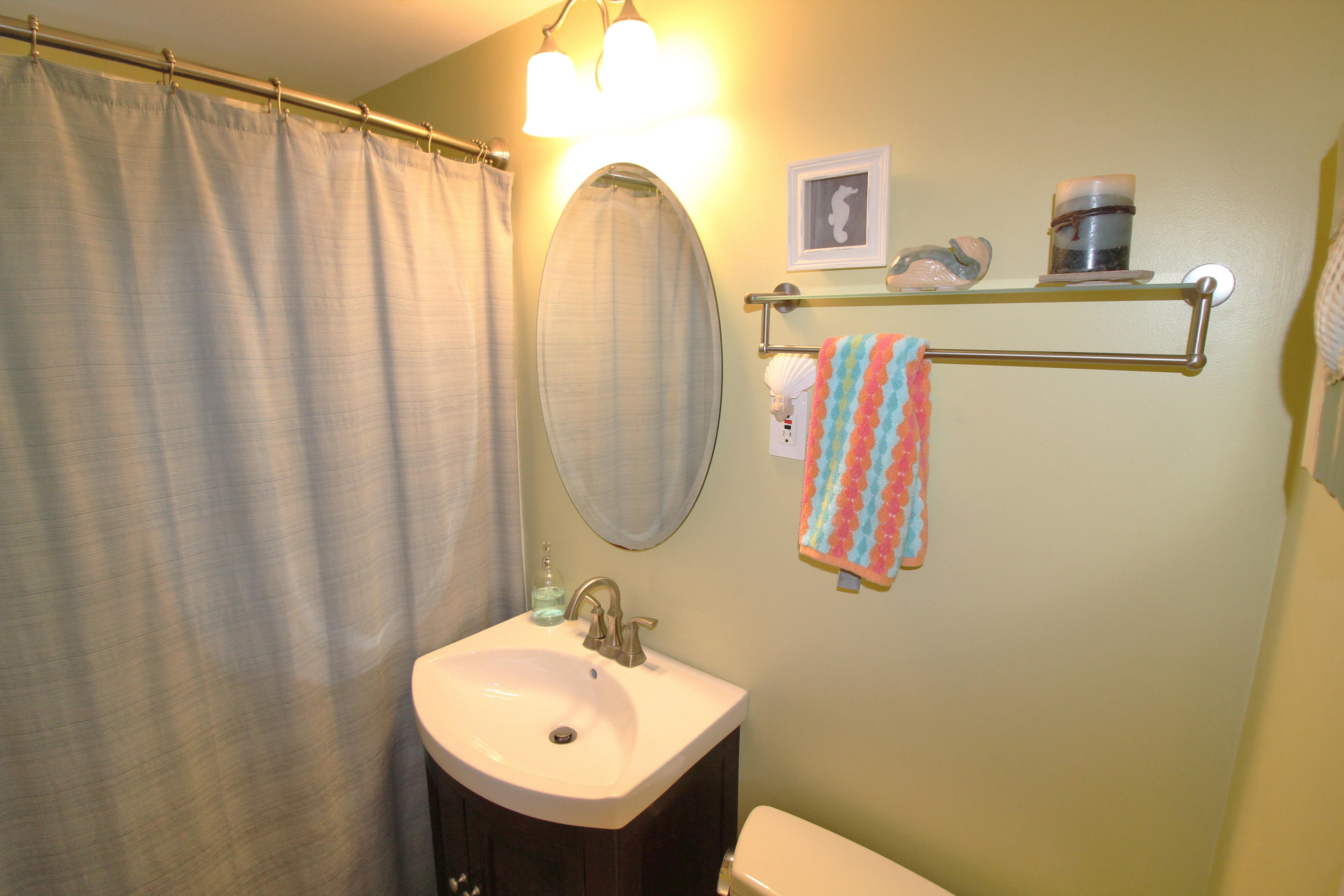 26 Birch Hill Road Dennis Port, MA 02639 - Photo 20 of 35 Firstfloorbath