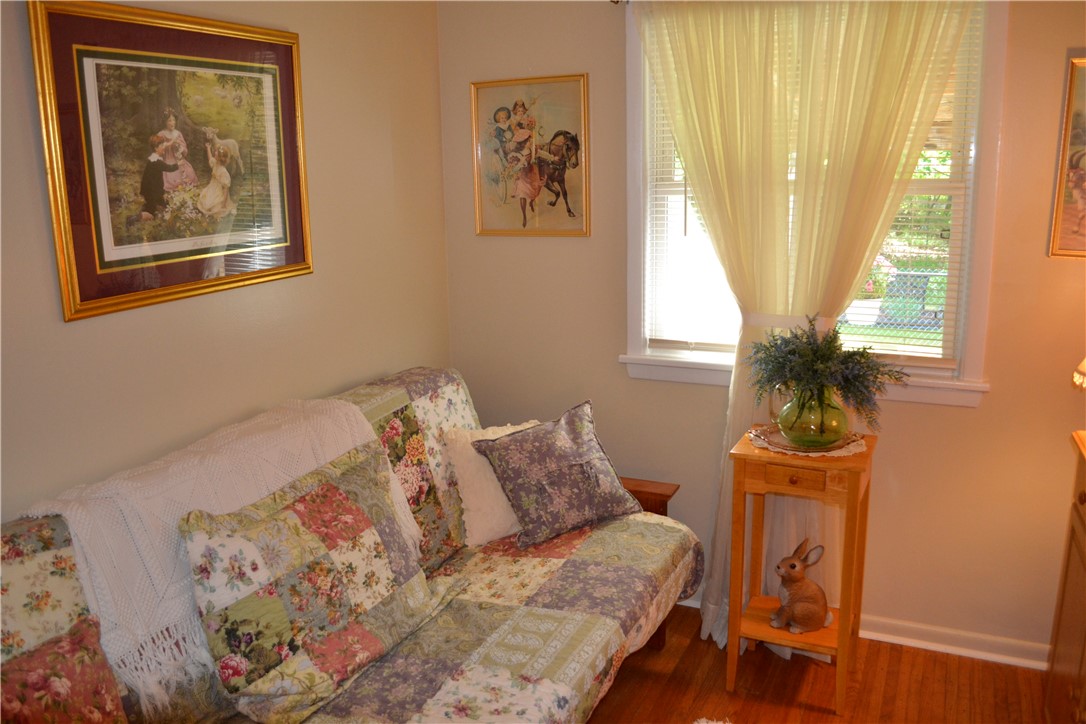 833 Dewitt Road Webster, NY 14580 - Photo 13 of 20 Bedroom #3