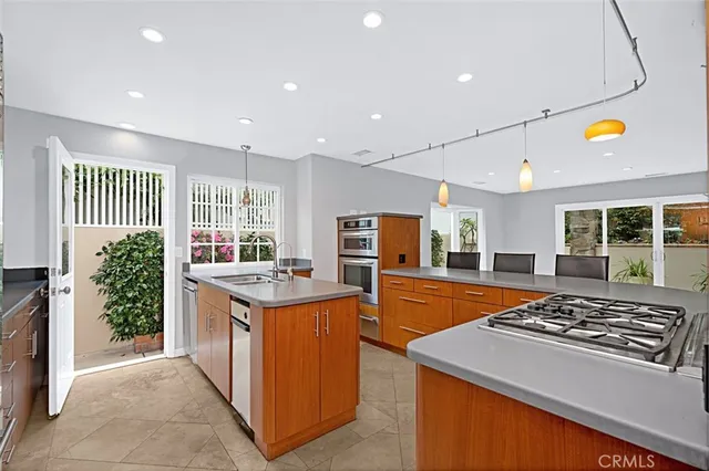 $2,390,000 | 19331 Tomlee Avenue, Torrance, CA 90503