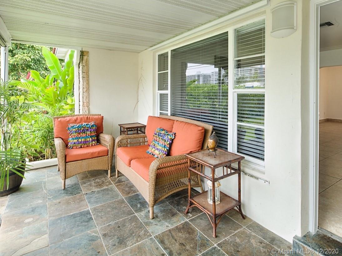 9040 Abbott Avenue Surfside, FL 33154 - Photo 11 of 26