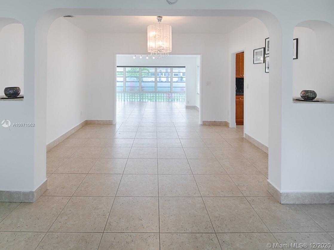 9040 Abbott Avenue Surfside, FL 33154 - Photo 12 of 26