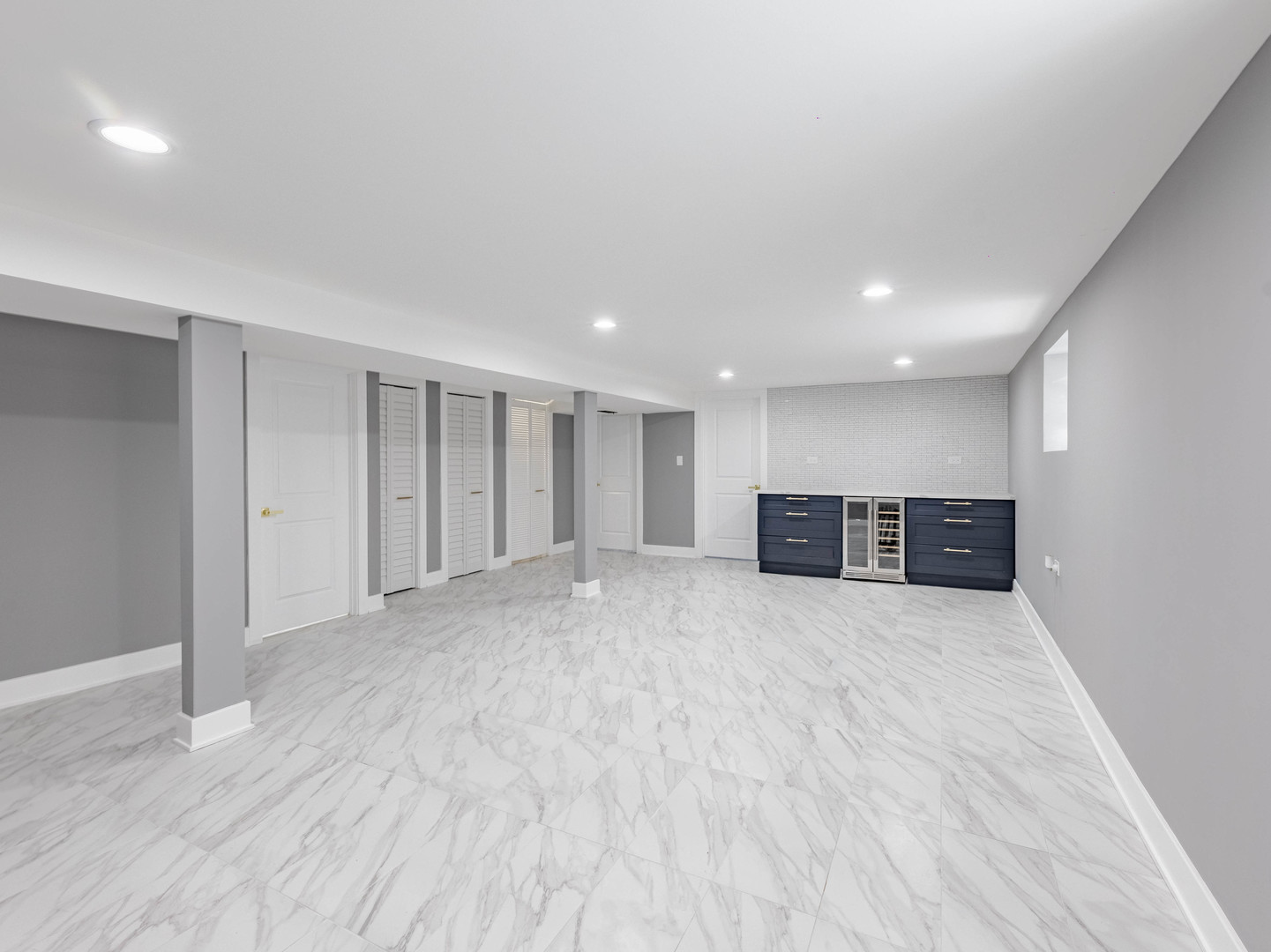 3053 West 77th Street Chicago, IL 60652 - Photo 14 of 23 a view of an empty room