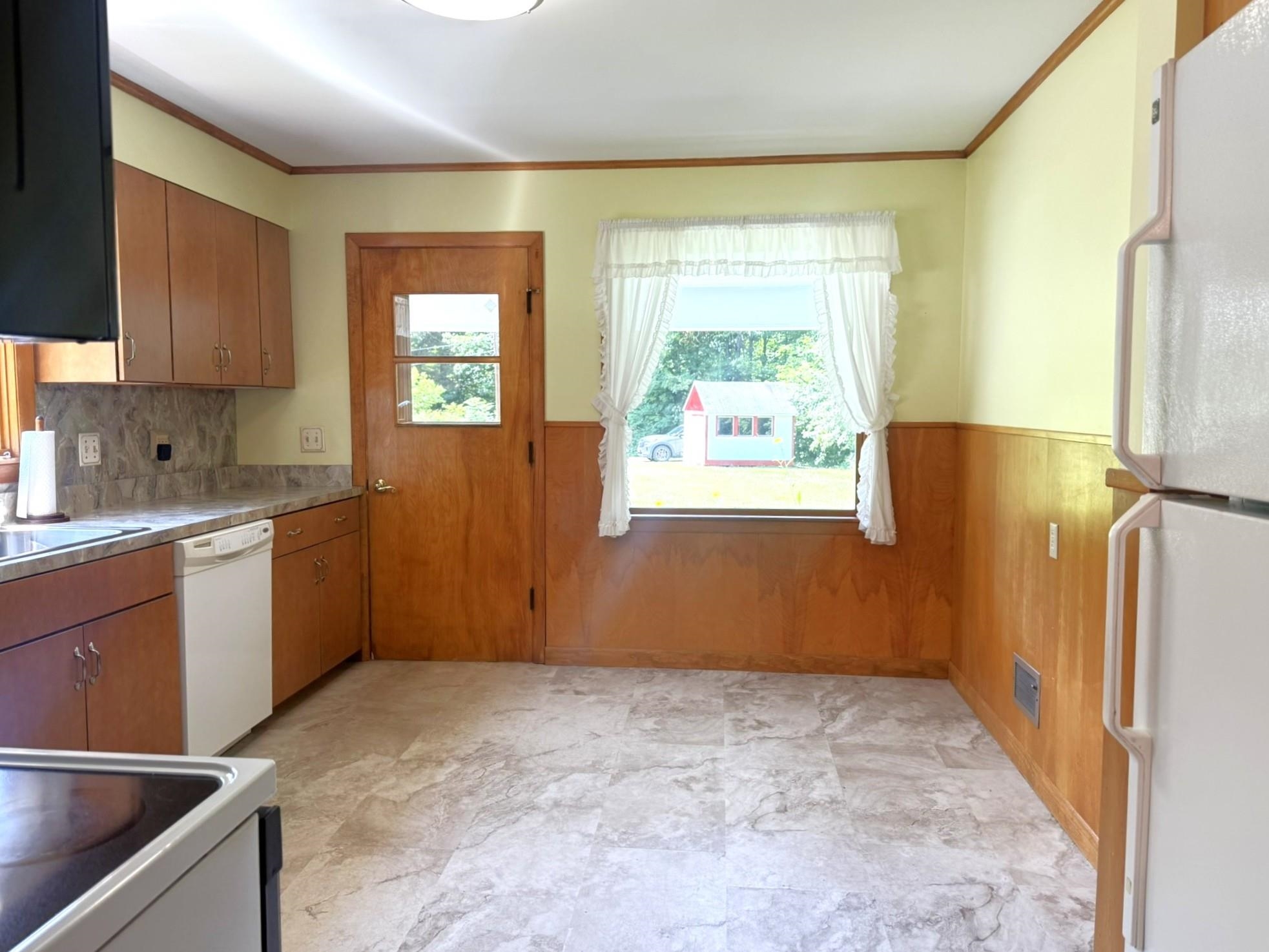 112 Terrace Hill Road Hardwick, VT 05843 - Photo 6 of 33