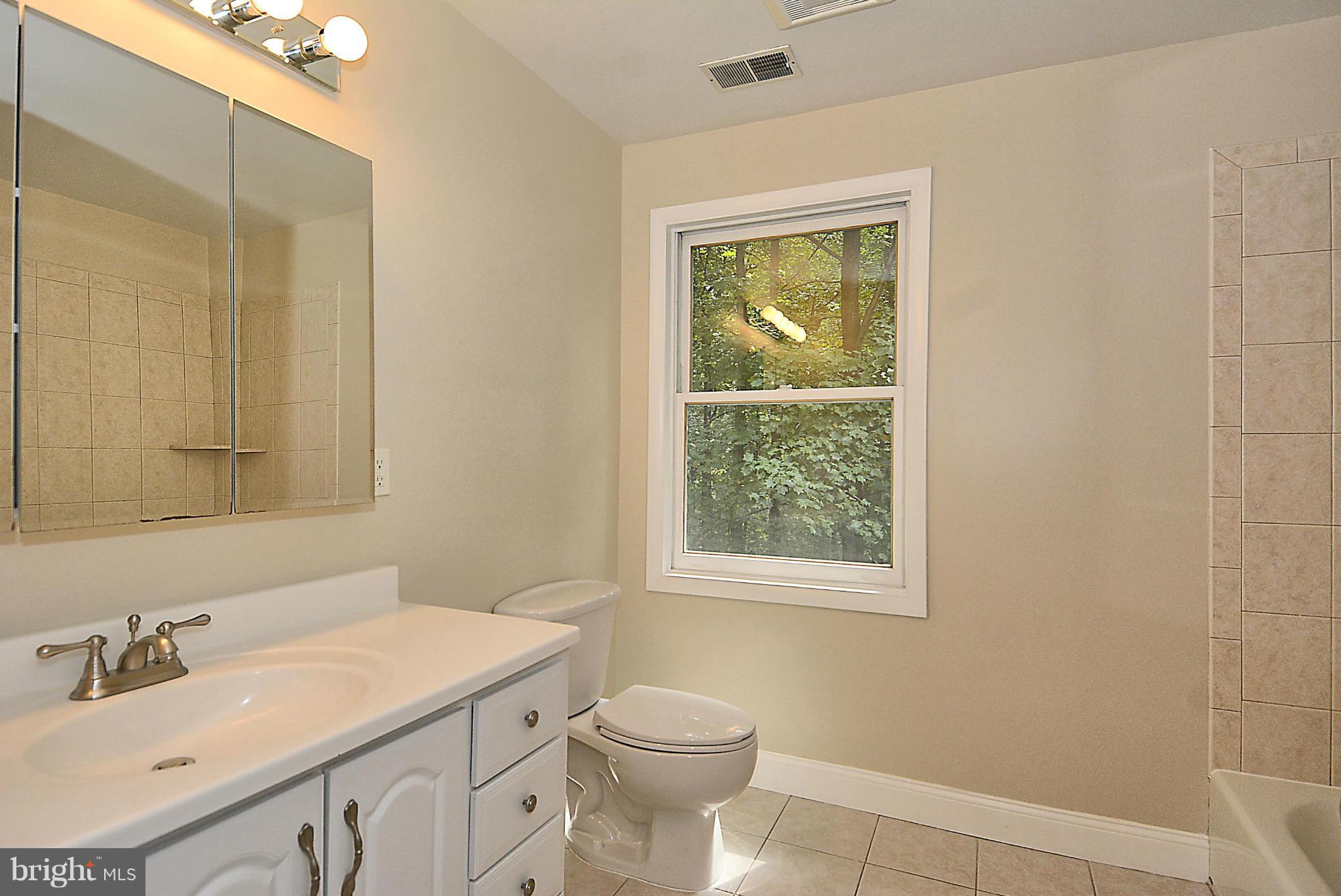 312 Stonington Road Silver Spring, MD 20902 - Photo 19 of 30 Bath 2 Upper Hallway