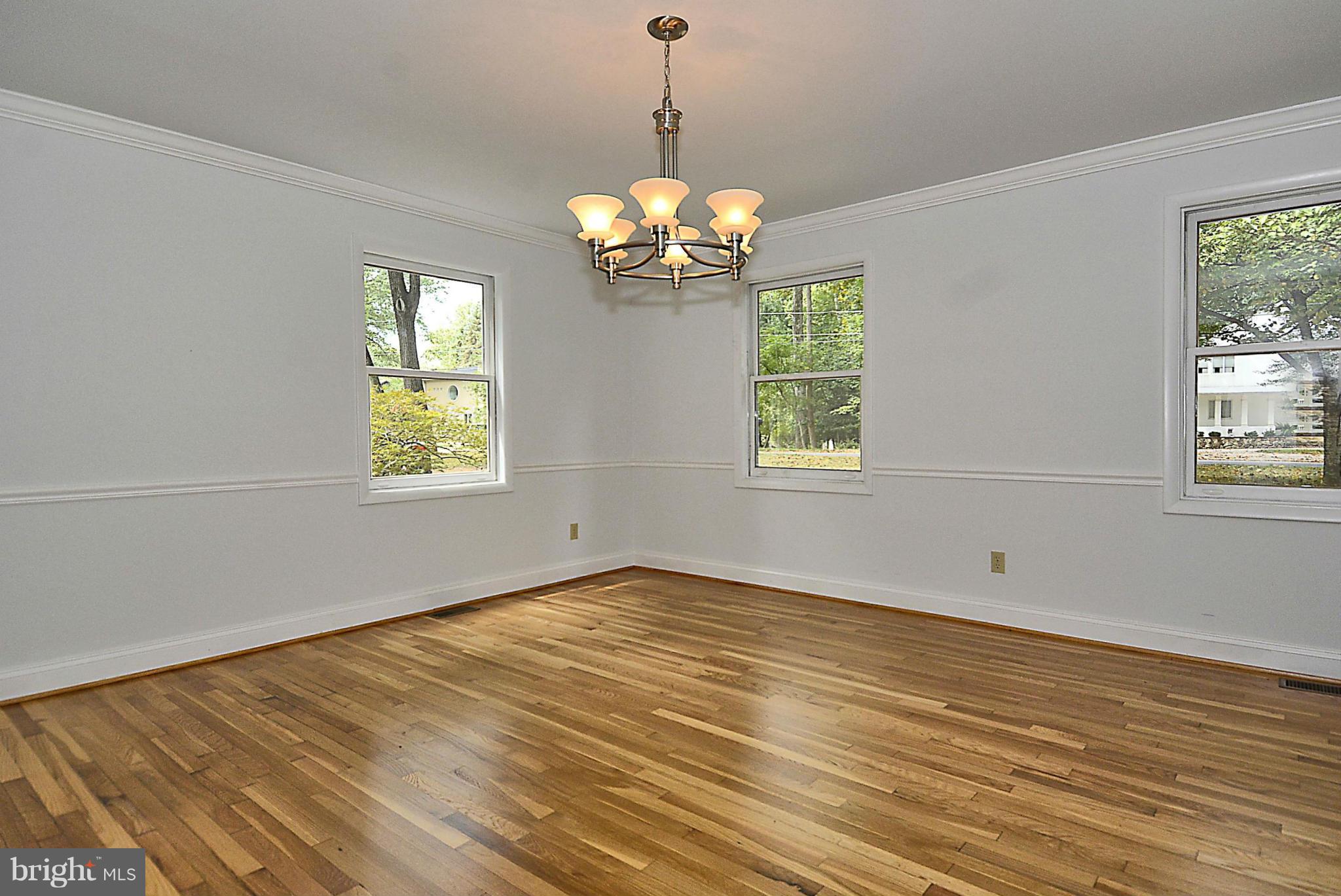 312 Stonington Road Silver Spring, MD 20902 - Photo 6 of 30 Dining Room