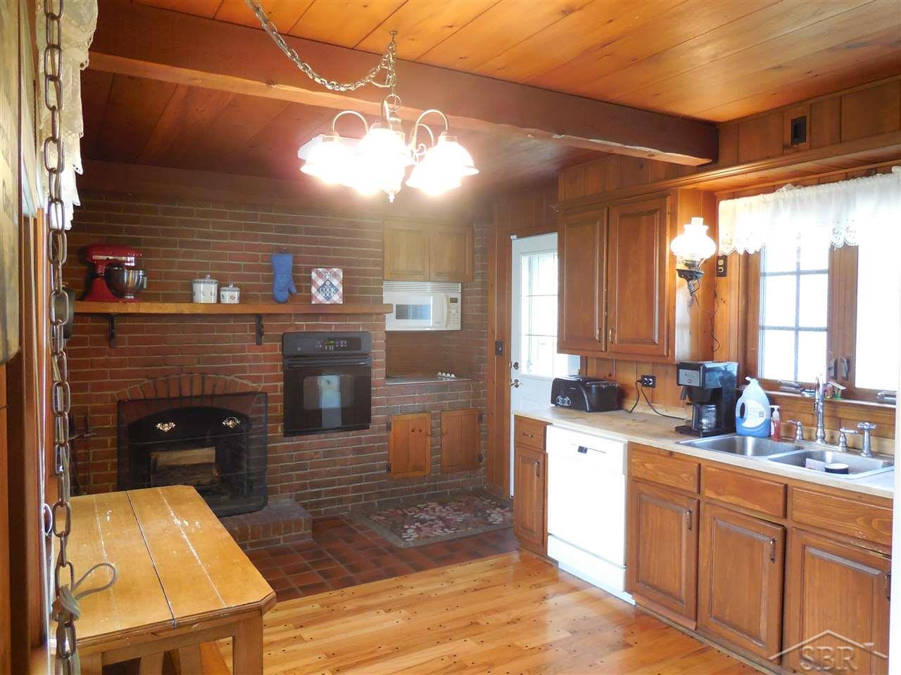 4511 Brockway Road Saginaw, MI 48638 - Photo 18 of 80 31287855-17.JPG