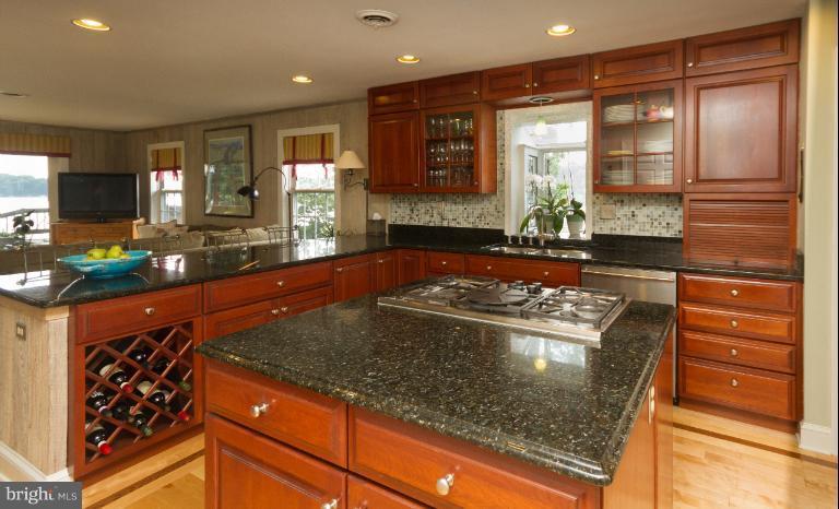 257 Long Point Road Crownsville, MD 21032 - Photo 7 of 30 Kitchen