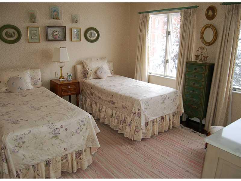 301 Schenley Road Pittsburgh, PA 15217 - Photo 10 of 14 Bedroom.