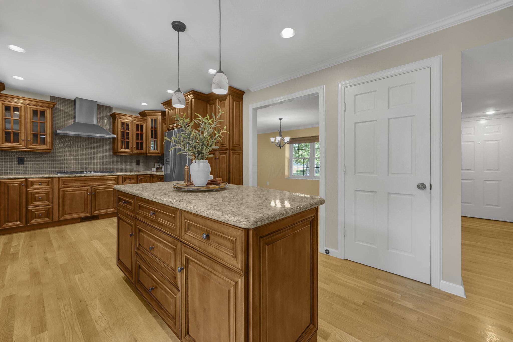 5577 Davidson Road Hilliard, OH 43026 - Photo 9 of 42