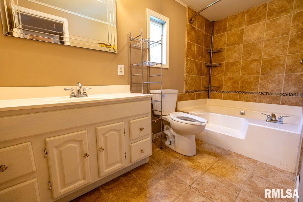 1923 Stonefort Road Stonefort, IL 62987 - Photo 13 of 33