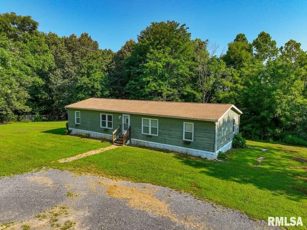 $130,000 | 1923 Stonefort Road, Stonefort, IL 62987