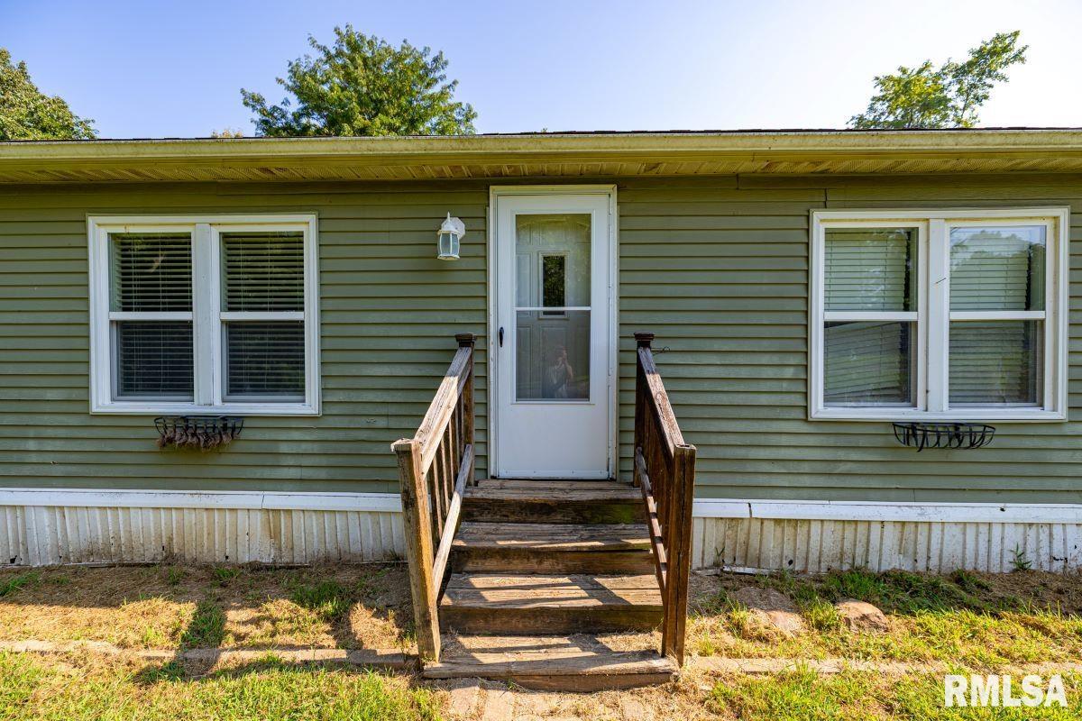 1923 Stonefort Road Stonefort, IL 62987 - Photo 6 of 33