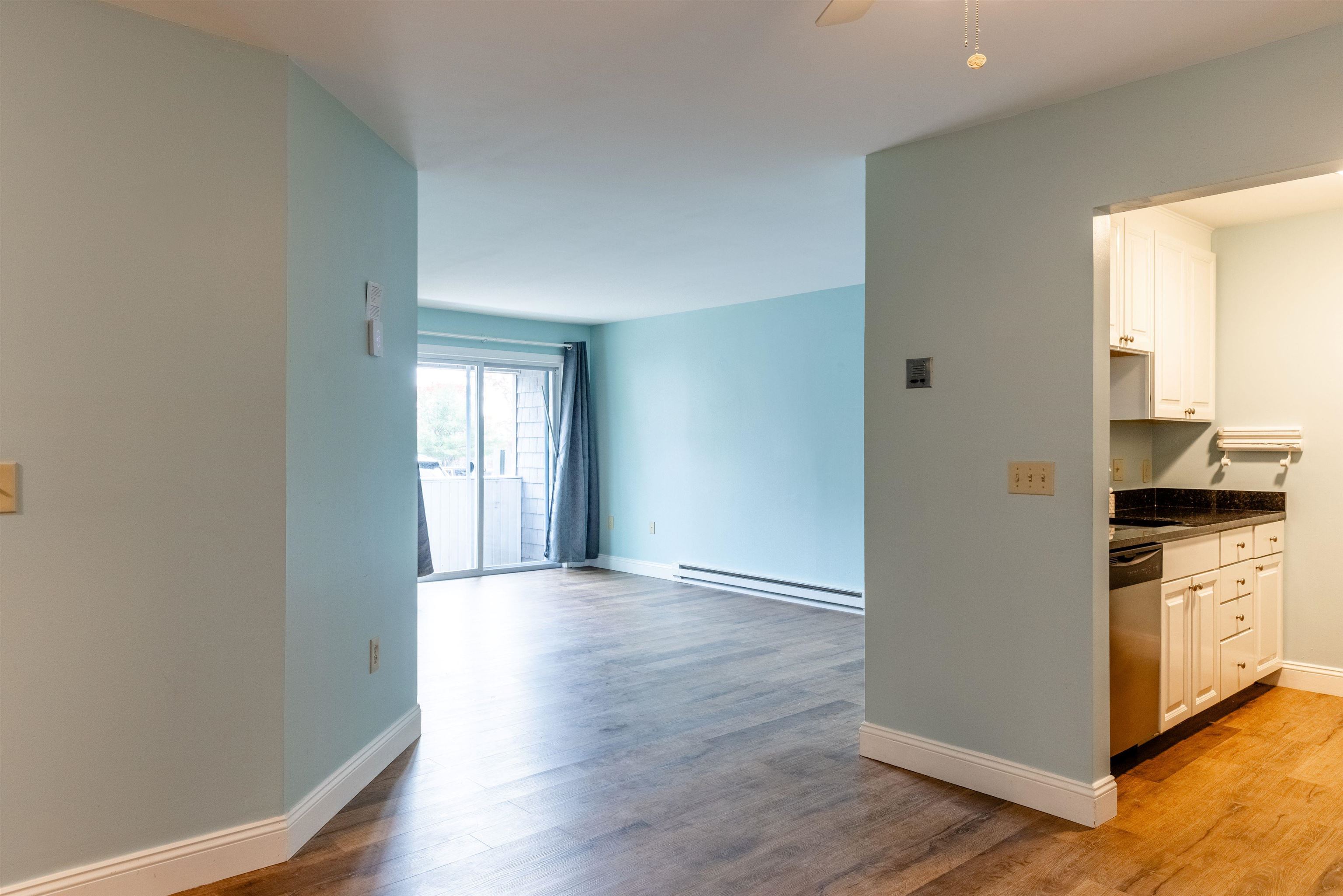 124 Eastern Avenue, Unit 103 Manchester, NH 03104 - Photo 18 of 24