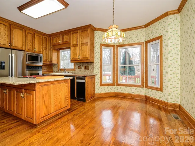 $689,000 | 7033 Horseman Cove, Matthews, NC 28104