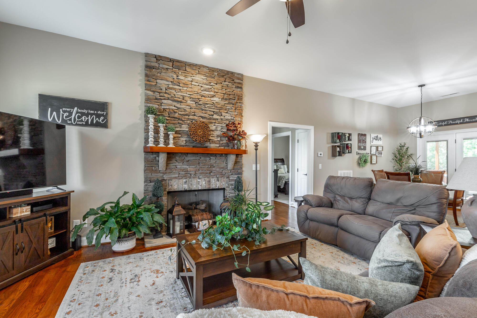 686 Ginger Lake Drive Rock Spring, GA 30739 - Photo 9 of 93 Family Room