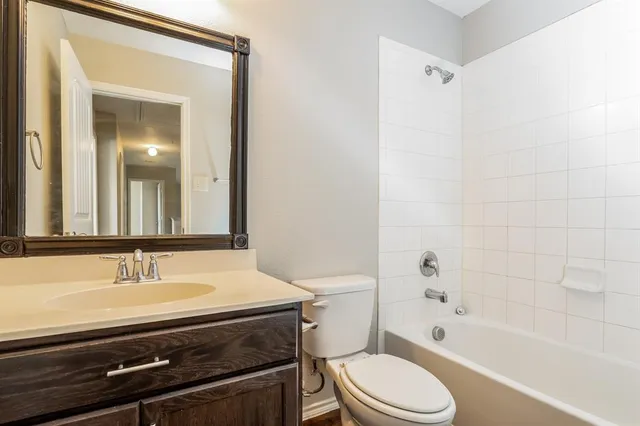 $2,020 | 223 Thoroughbred Street, Waxahachie, TX 75165