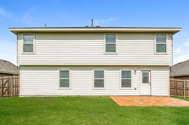 $2,020 | 223 Thoroughbred Street, Waxahachie, TX 75165