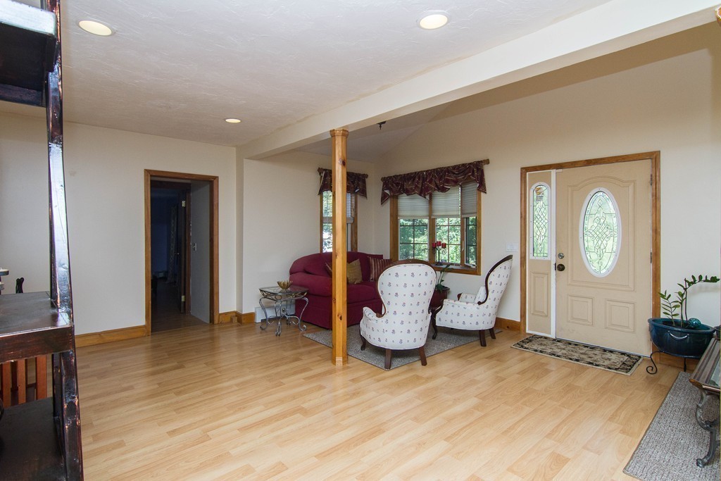 2 Oregon Road Ashland, MA 01721 - Photo 5 of 26