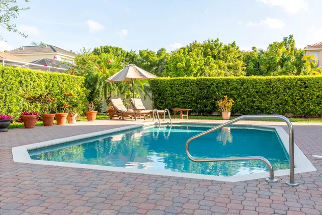 $9,500 | 9760 Roche Place, Wellington, FL 33414