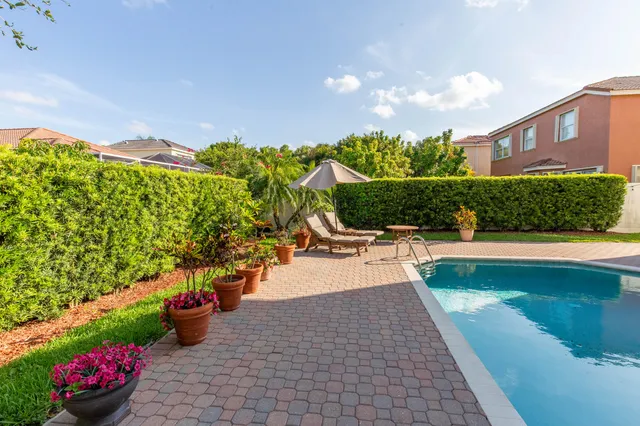 $9,500 | 9760 Roche Place, Wellington, FL 33414