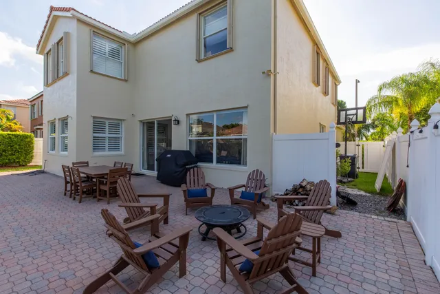 $9,500 | 9760 Roche Place, Wellington, FL 33414