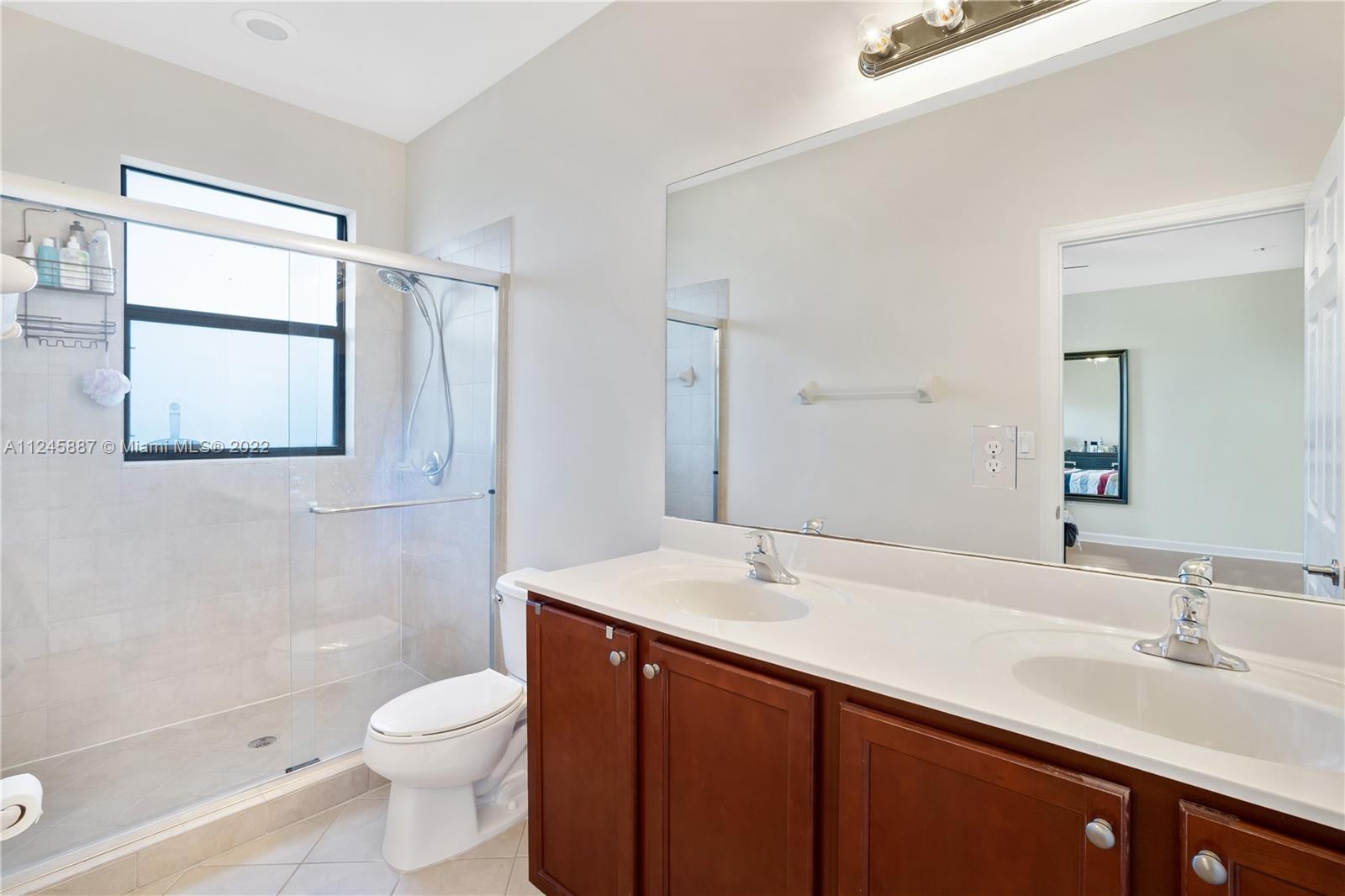 4243 Southwest 164th Path, Unit 4243 Miami, FL 33185 - Photo 15 of 31 Gallery Image 15