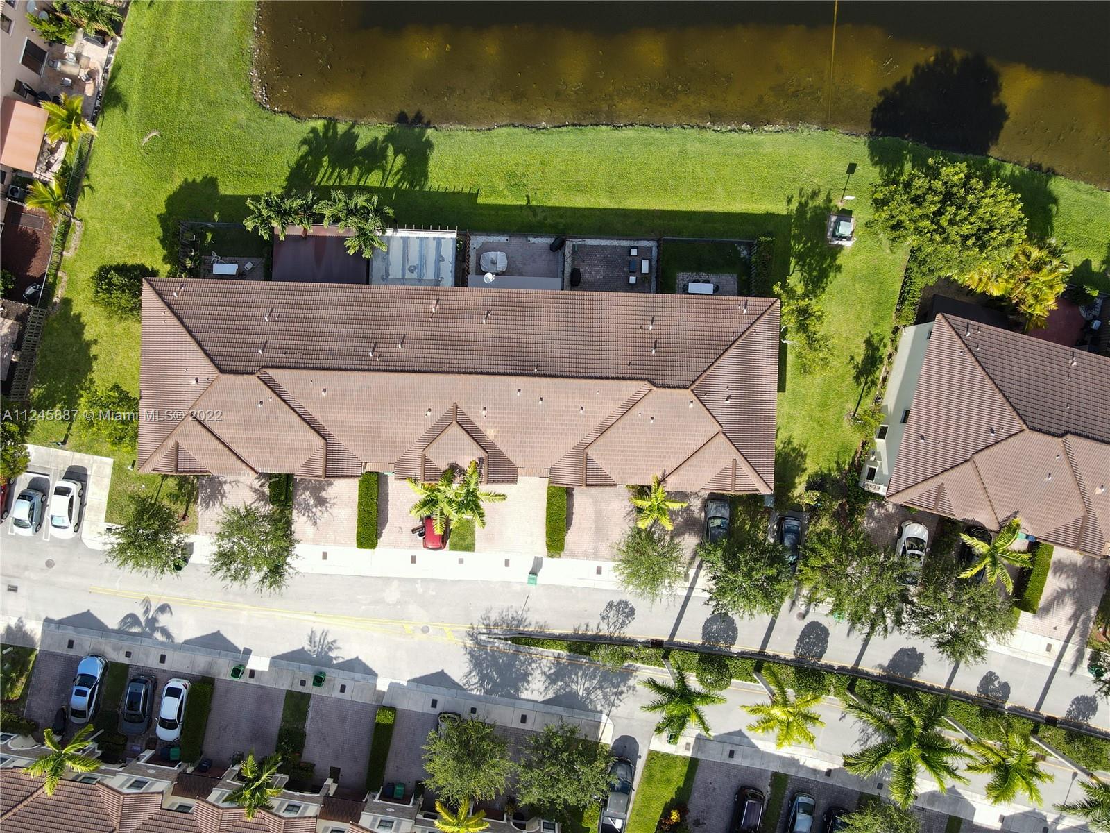 4243 Southwest 164th Path, Unit 4243 Miami, FL 33185 - Photo 25 of 31 Gallery Image 25