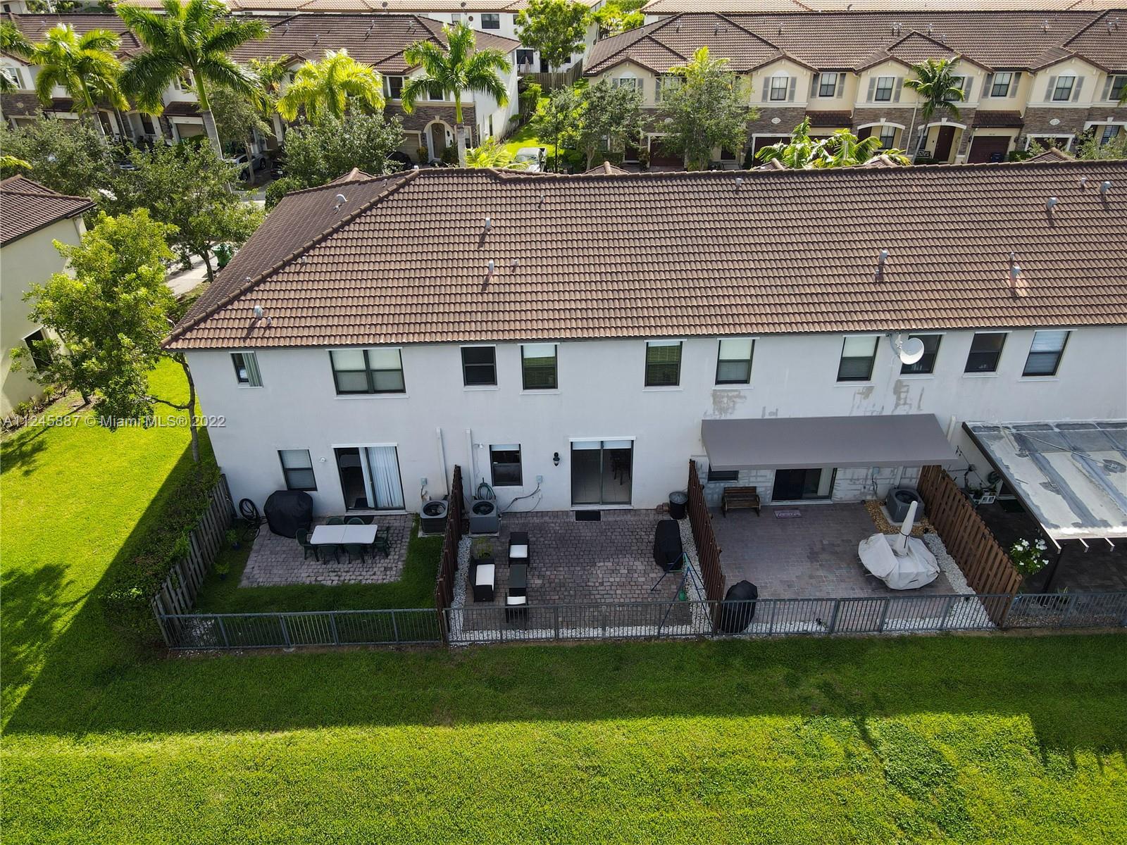 4243 Southwest 164th Path, Unit 4243 Miami, FL 33185 - Photo 30 of 31 Gallery Image 30
