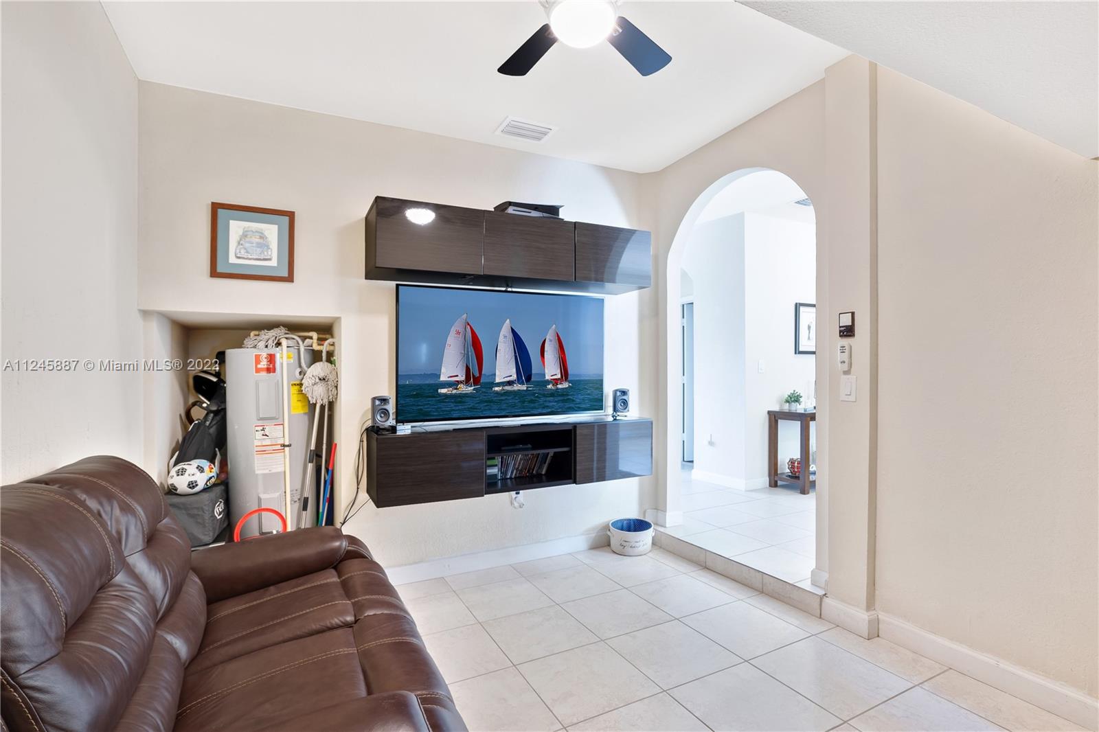 4243 Southwest 164th Path, Unit 4243 Miami, FL 33185 - Photo 4 of 31 Gallery Image 4