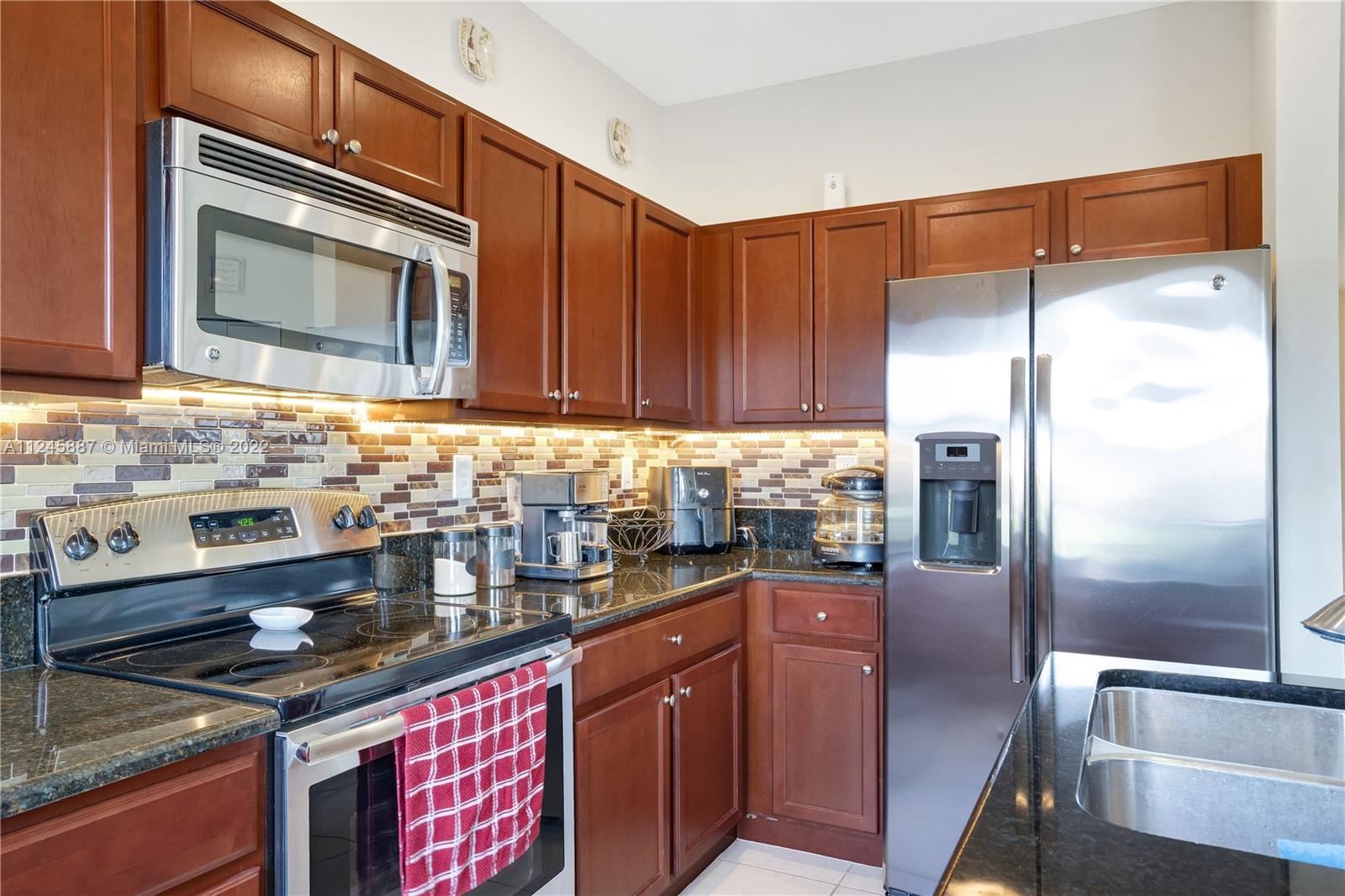 4243 Southwest 164th Path, Unit 4243 Miami, FL 33185 - Photo 9 of 31 Gallery Image 9