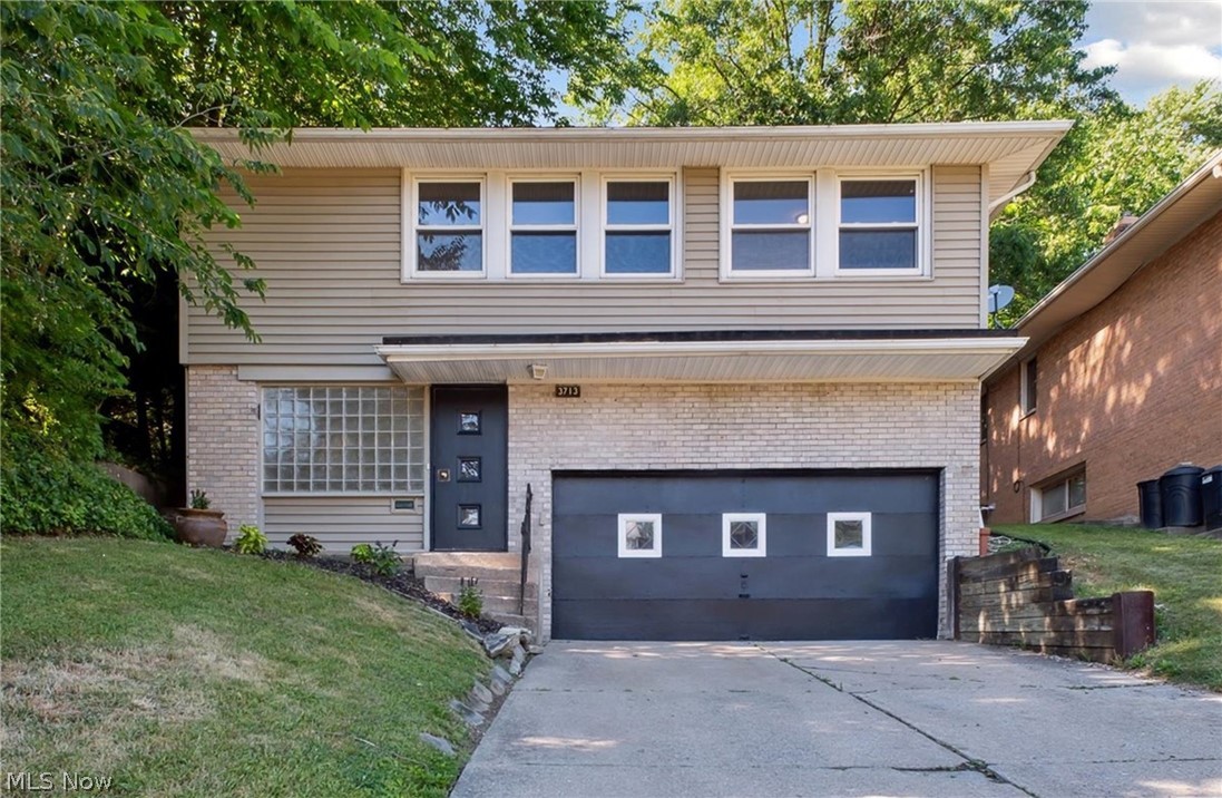 3713 Hillbrook Road Cleveland, OH 44118 - Photo 1 of 22