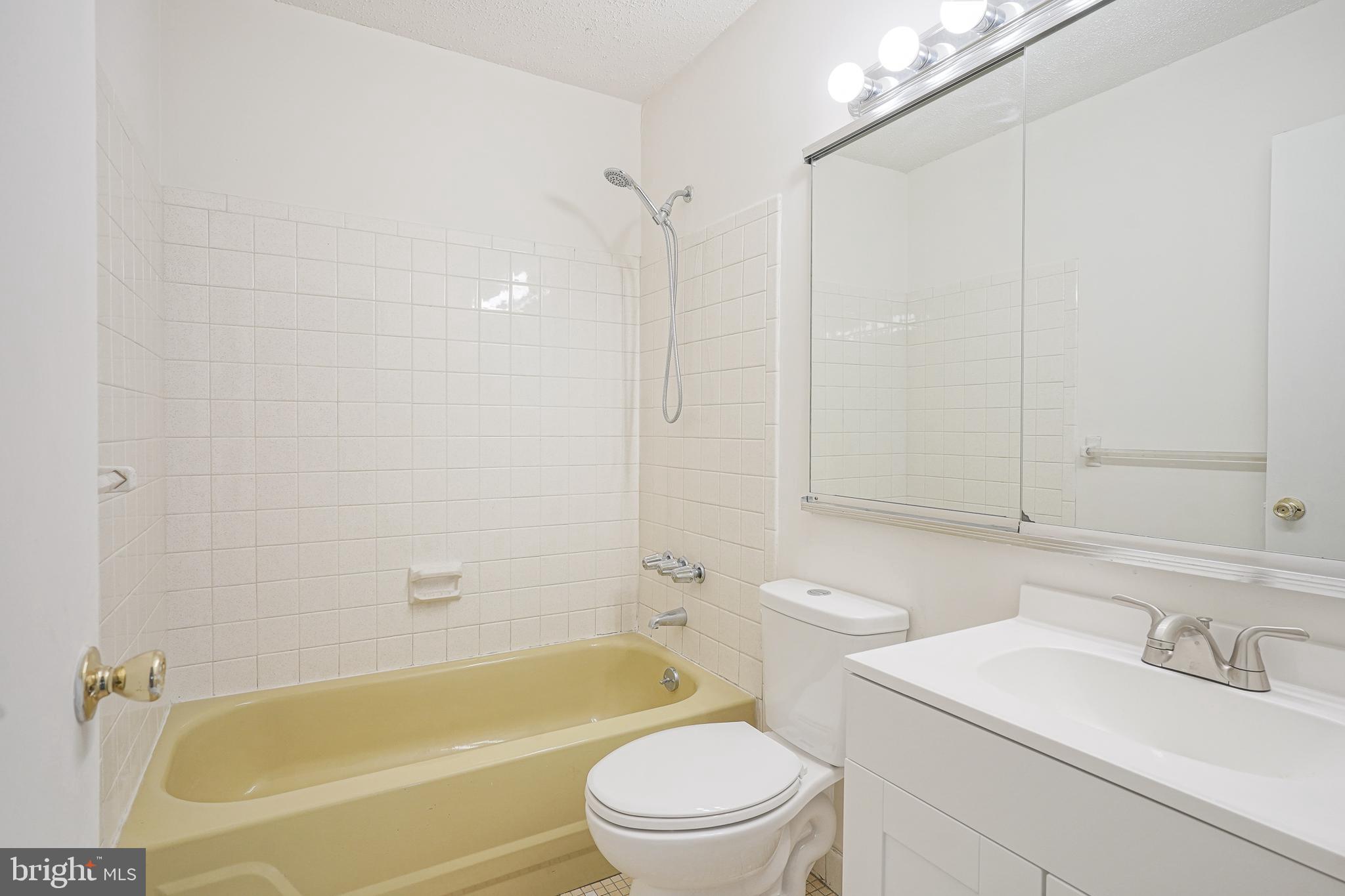 32 Chiswick Drive Lindenwold, NJ 08021 - Photo 23 of 26