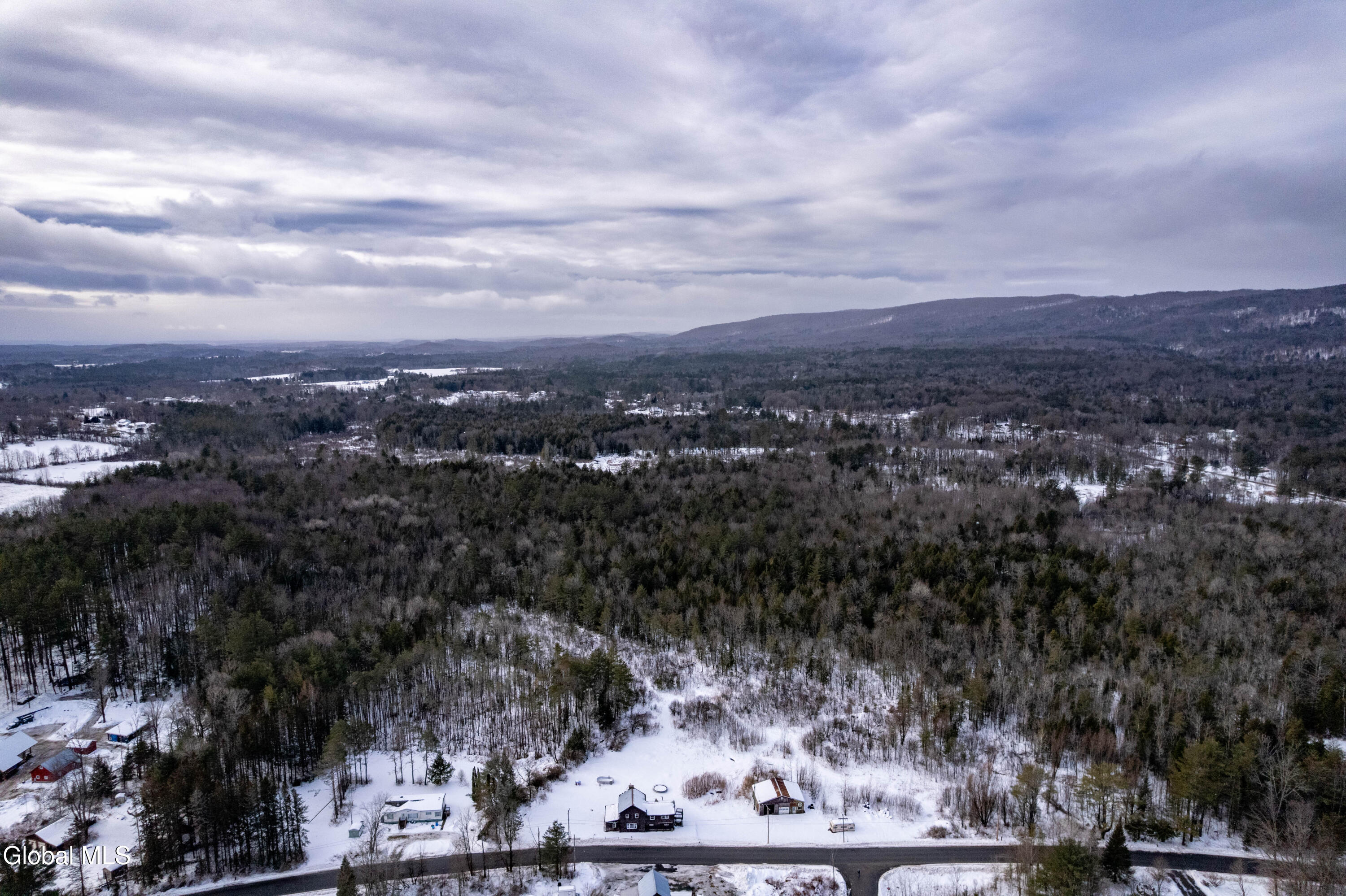 163 Jackson Summit Road Mayfield, NY 12117 - Photo 5 of 28 19-163 Jackson Summit