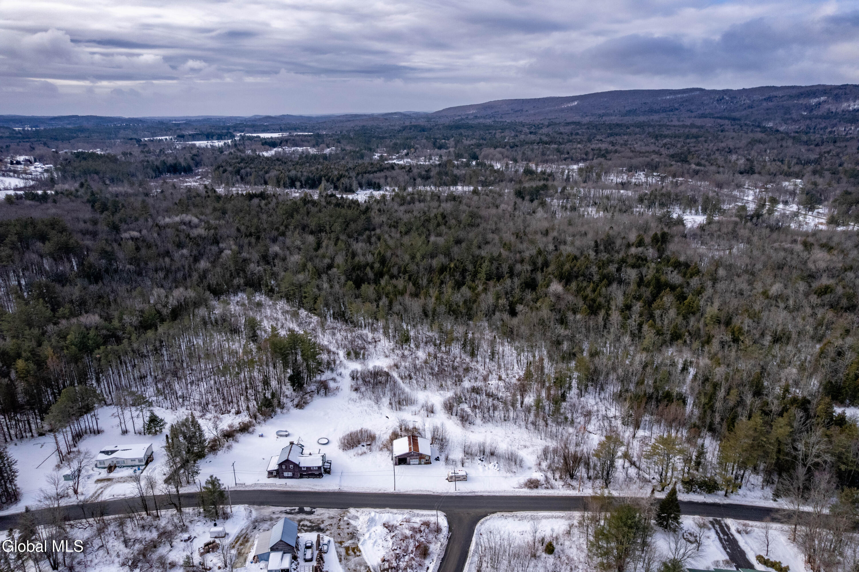 163 Jackson Summit Road Mayfield, NY 12117 - Photo 10 of 28 6-163 Jackson Summit