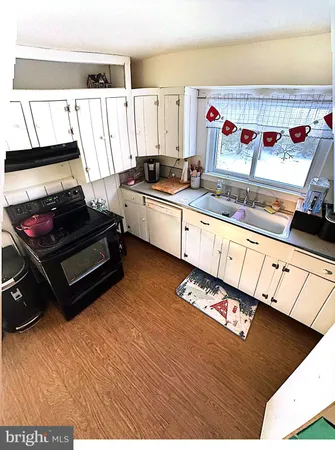 a room with a bed and a table