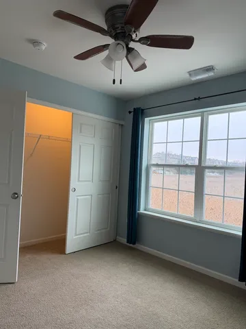 $2,500 | 544 Silverton Drive, Grayslake, IL 60030