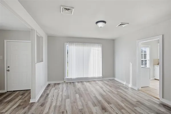 $125,000 | 521 East Oak Lane, Lake Charles, LA 70605